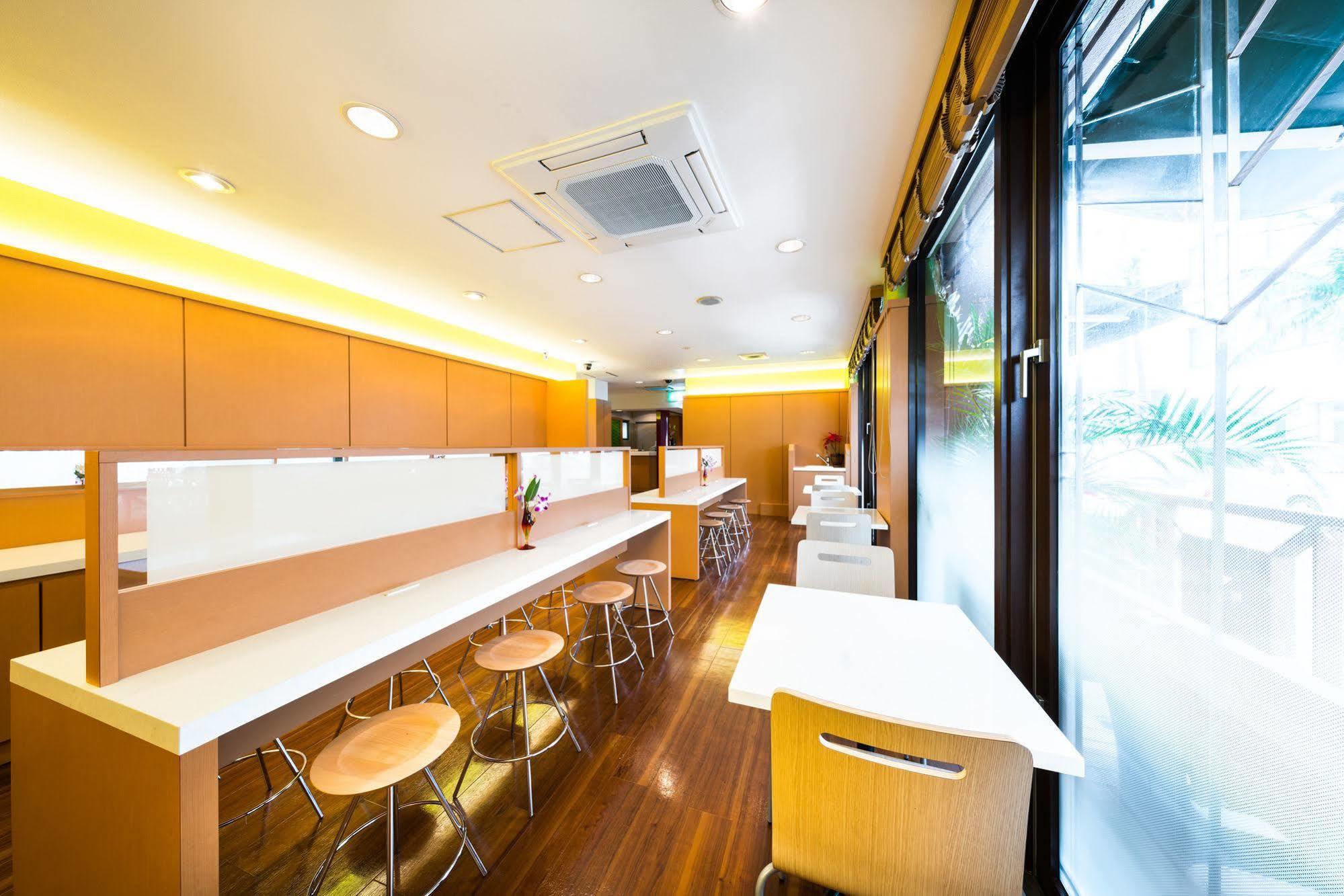 Super Hotel Ishigakijima Ishigaki  Экстерьер фото